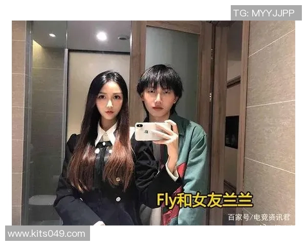 内维斯与20岁女友甜蜜合照曝光 过去几周温馨瞬间尽显恩爱